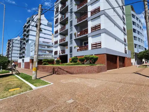 Departamento 5 ambientes con 3 baños