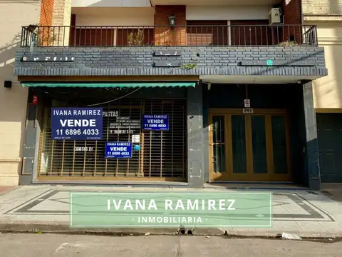 Casa con departamento y local, ideal inversores - Luján Centro.