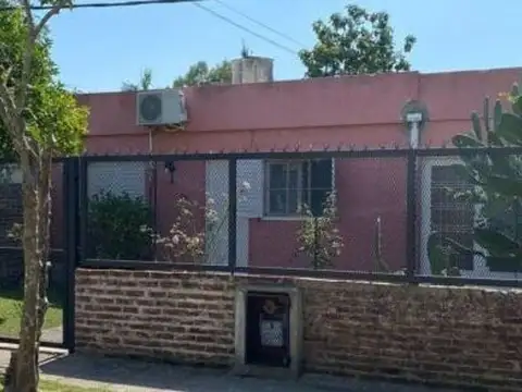 Venta casa 4 ambientes en Berisso