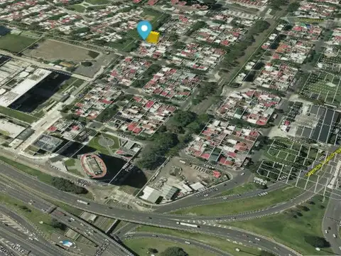 Terreno en Venta 17  mts Fondo