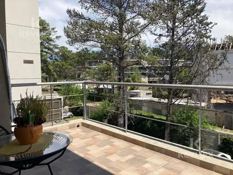Departamento en Alquiler en La Lonja, USD 800