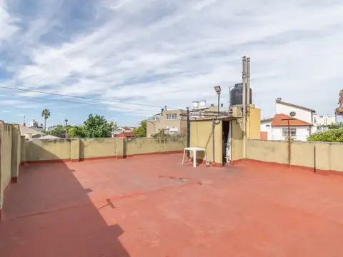 PH. 3 ambientes. Terraza. Entrada independiente. Vélez Sarsfield