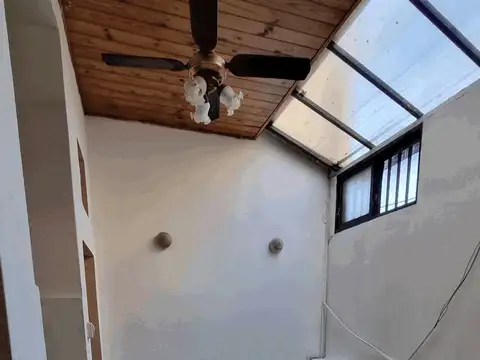 Depto Tipo Casa en Venta en Villa Pueyrredon, USD 150.000