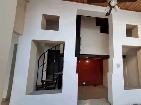 Depto Tipo Casa 3 ambientes con 1 baño