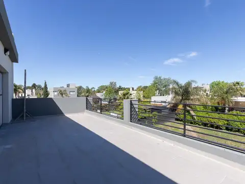 VENTA CASA 3 DORMITORIOS BARRIO CERRADO CAMPOS DE ESTHER