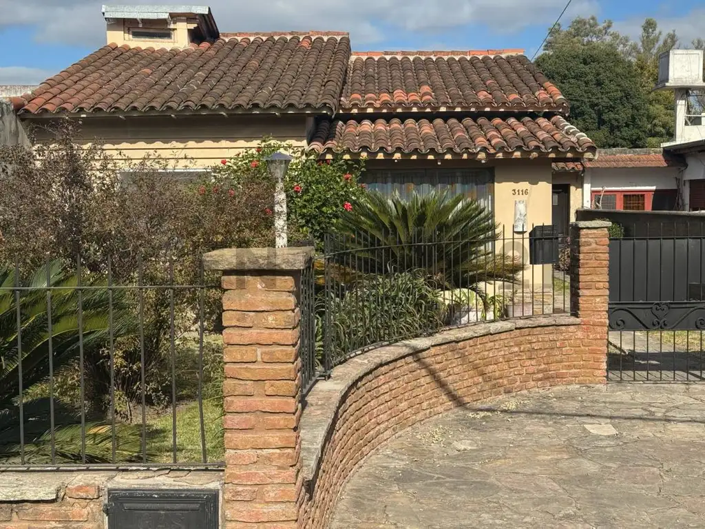 Camino General Belgrano e/444 y 445 3100, Piso 0