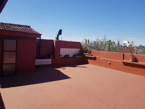 Depto Tipo Casa en Venta de 5 ambientes