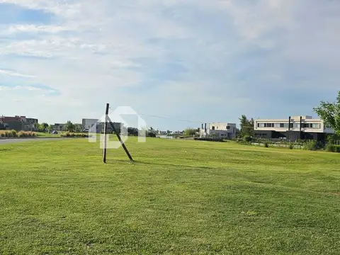 lote a la laguna en venta en El Naudir 100