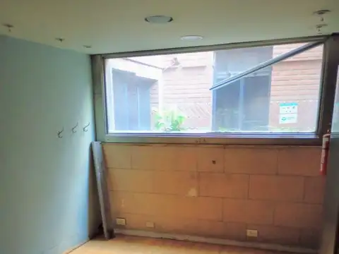 Oficina 7 ambientes con 3 baños