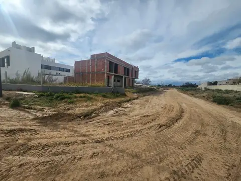Celso Barrios 3600