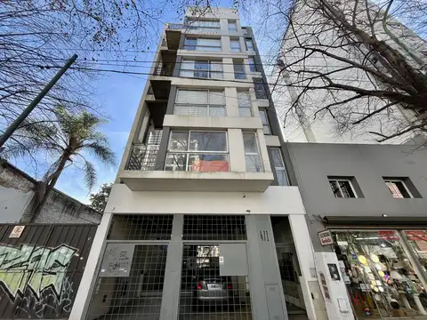 Departamento de 1 dormitorio en venta en La Plata sobre Calle 53 [Cod: ]