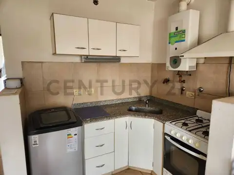 Alessio Iannaccone 700, Piso 0