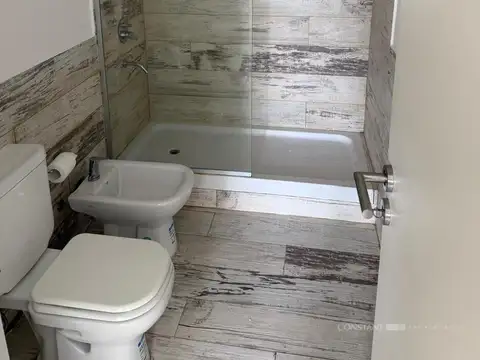 Departamento en Alquiler con 1 cocheras