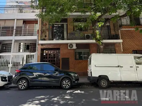 Departamento en Alquiler 2 amb. Lateral - Caballito. V.Virasoro al 900 Piso 2° Alquiler $550.000 Exp