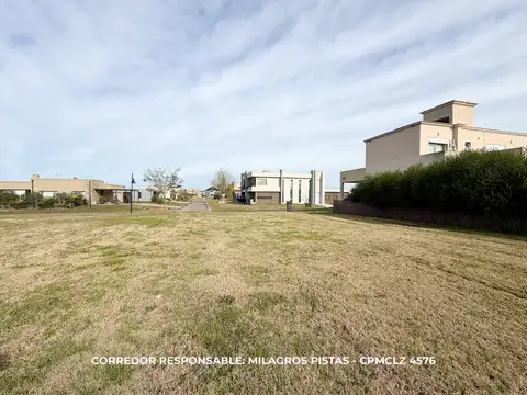 Terreno en Venta 40  mts Fondo
