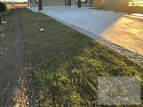 Depto Tipo Casa en Venta con 2 cocheras