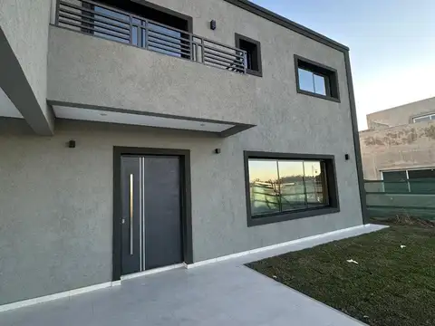 Depto Tipo Casa en Venta de 3 dormitorios