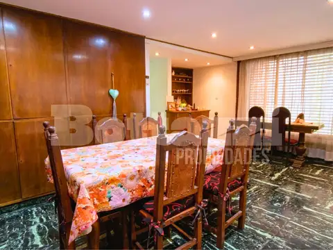 Depto Tipo Casa en Venta 50 años