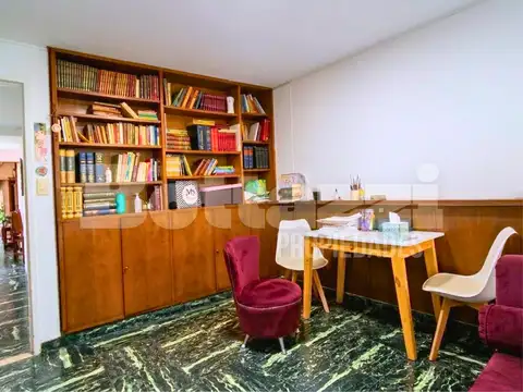 Depto Tipo Casa en Venta 50 años