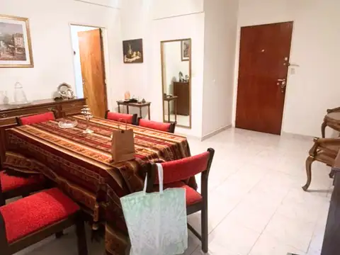 Departamento 2 Ambientes C/ Baulera, Luminoso - Exc. Ubicación