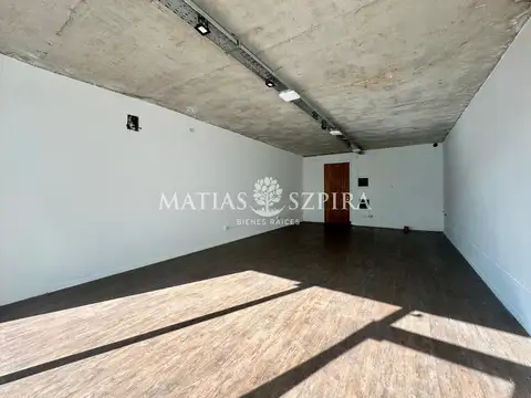 Oficina en Alquiler en Francisco Álvarez, $ 800.000