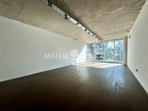 Oficina en Alquiler en Francisco Álvarez, $ 800.000