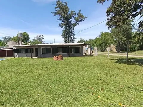 Casa en Venta con 5 cocheras