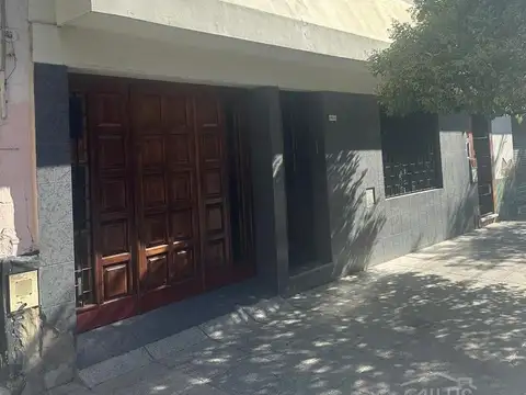 Av. Juan de Garay  al 3800