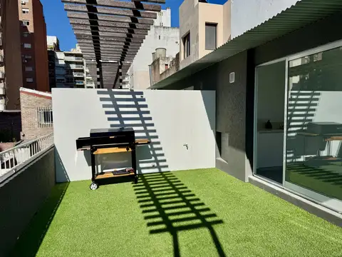Venta casa de pasillo en Centro a estrenar 3 dormitorios patio y terraza proximo a oroño