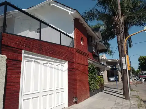 Depto Tipo Casa en Alquiler en Ramos Mejia, $ 1.200.000
