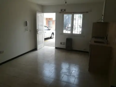 MONOAMBIENTE PLANTA BAJA COMPLEJO CON PISCINA .TIGRE , TACUARI 255  SIN EXPENSAS NI ABL