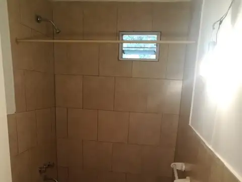 Tacuari 200, Piso PB