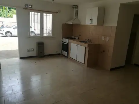 Tacuari 200, Piso PB