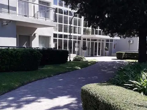 Departamento en Alquiler con 1 cocheras