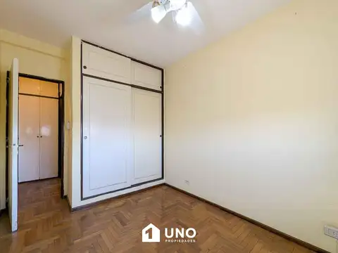 Francia 2600, Piso 02