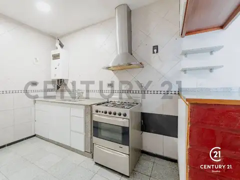 Casa 4 ambientes con 2 baños