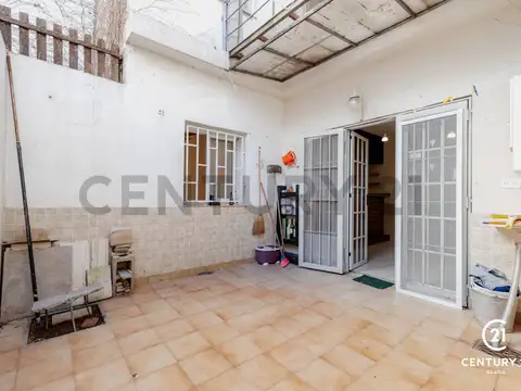 San Juan 1700, Piso 0