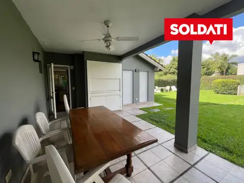 Casa en Venta de 4 dormitorios