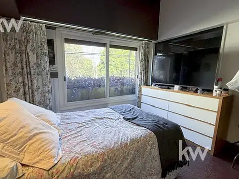 Depto Tipo Casa 4 ambientes con 3 baños