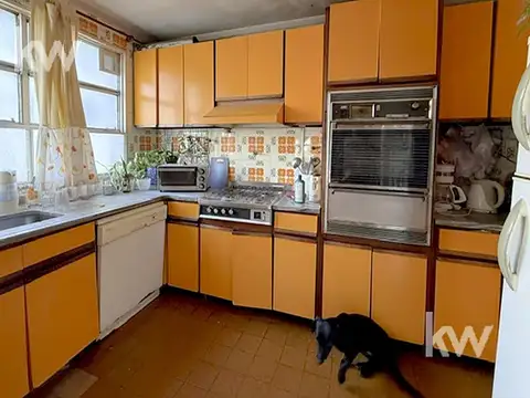 Avenida Juan Bautista Justo 4300