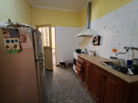 VENTA DE CASA EN EXCELENTE UBICACIÓN