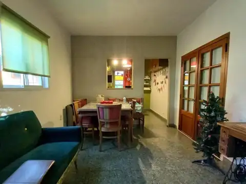 Depto Tipo Casa en Venta en Castelar, USD 110.000