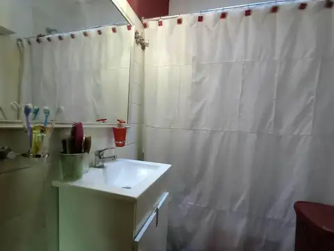 Depto Tipo Casa en Venta con 1 cochera