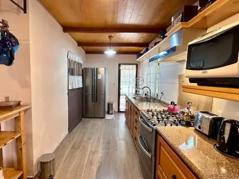 Gran chacra con dos casas y piscina climatizada