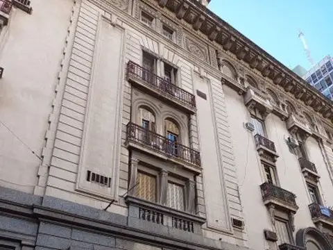 VENTA DEPARTAMENTO ESTILO CLASICO EN EL MITICO EDIFICIO DE LA FUNDACION ASTENGO. MITRE 744