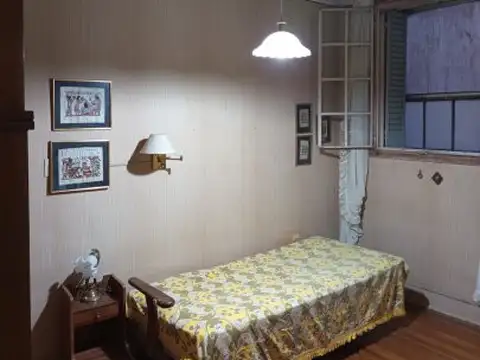 Departamento 5 ambientes con 1 baño