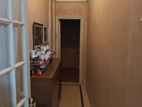 VENTA DEPARTAMENTO ESTILO CLASICO EN EL MITICO EDIFICIO DE LA FUNDACION ASTENGO. MITRE 744