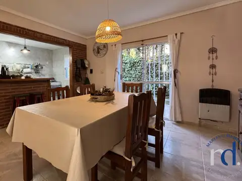 Departamento 4 ambientes con 2 baños