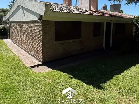 Casa 3 ambientes con 2 baños