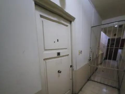 EXCELENTE DEPARTAMENTO DE 2AMBIENTES a 2 CUADRAS EST MERLO